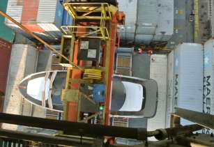 jacht-vanuit-de-kraan